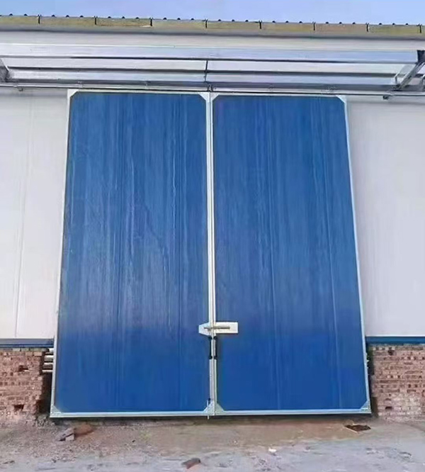 咸阳工业门在大型仓储物流通道中的应用实例