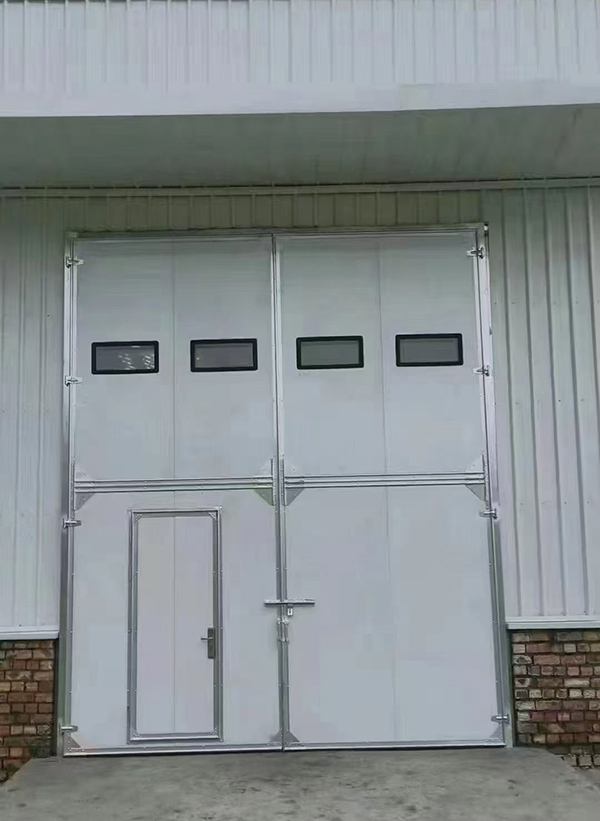 咸阳工业门在设备装配车间出入口的实施记录